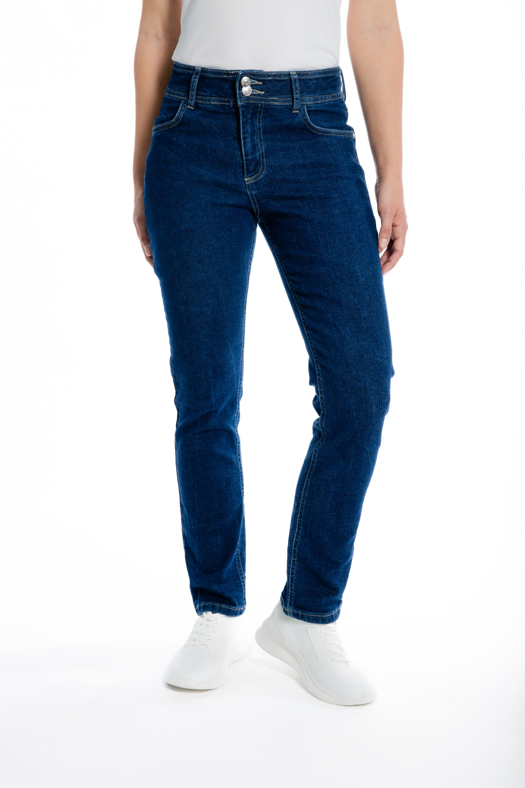 Real Pockets Jeans von vorne